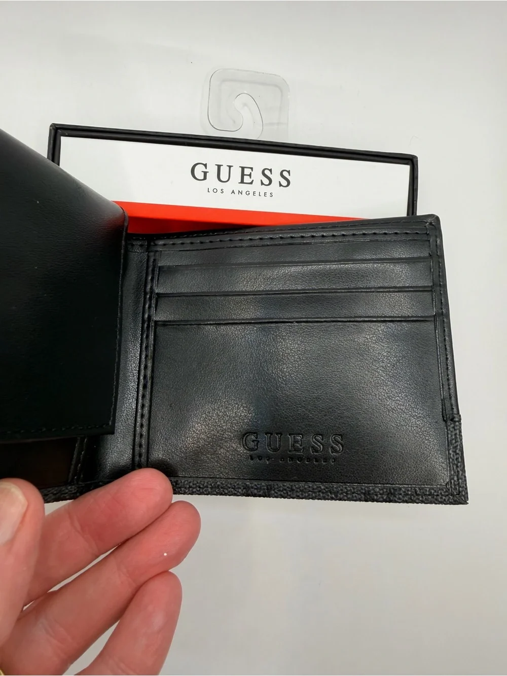 Guess Men's Leather Credit Card ID Wallet Bifold NWT